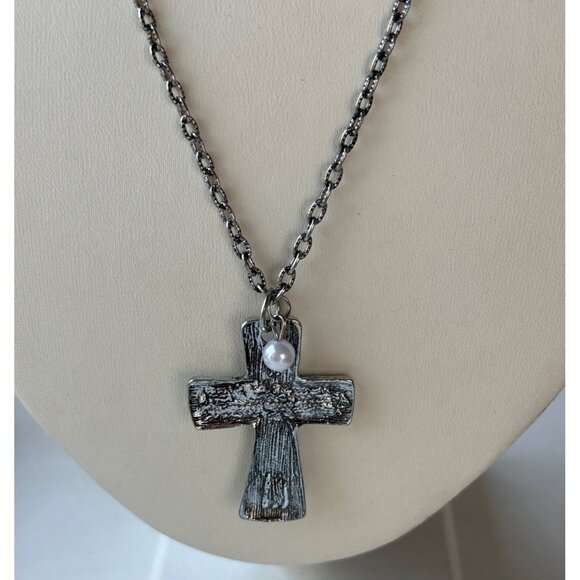 Amber Fashion Brand Silver Cross Fashion Jewelry Necklace 12.75" Height (NEW) - Picture 5 of 9